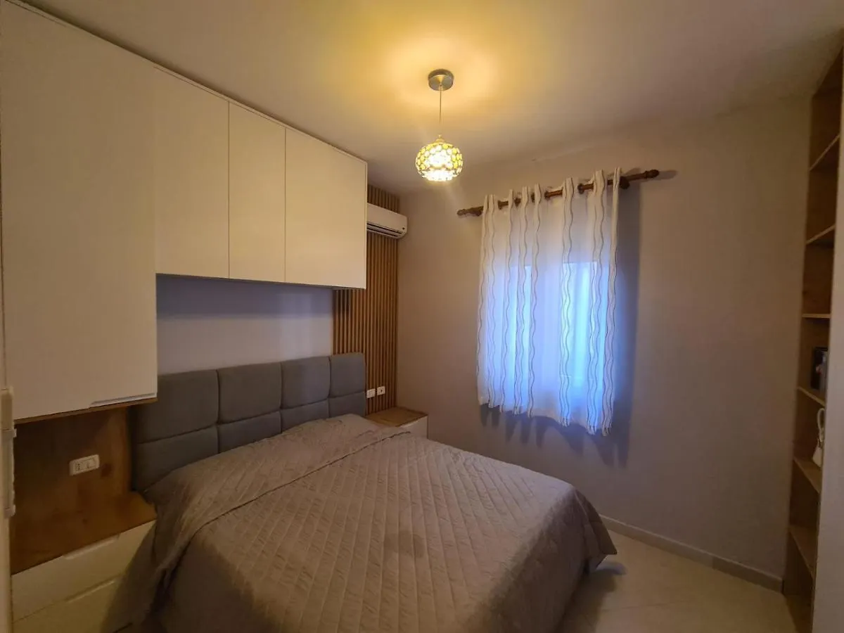 Apartment Gjiri U Lalzit ,Vacation Home Plazhi San Pietro