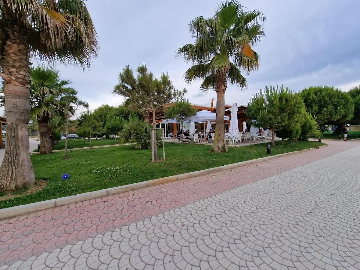 Gjiri U Lalzit ,Vacation Home Plazhi San Pietro Apartment